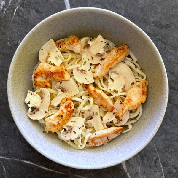 WOK сливочно-чесночный с курочкой WOK сливочно-чесночный с курочкой
