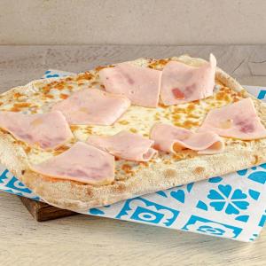 Пицца с ветчиной и грибным соусом