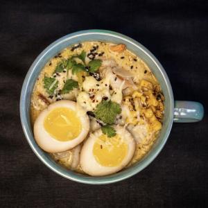 Японский Рамен Сырный с креветками, 600г
